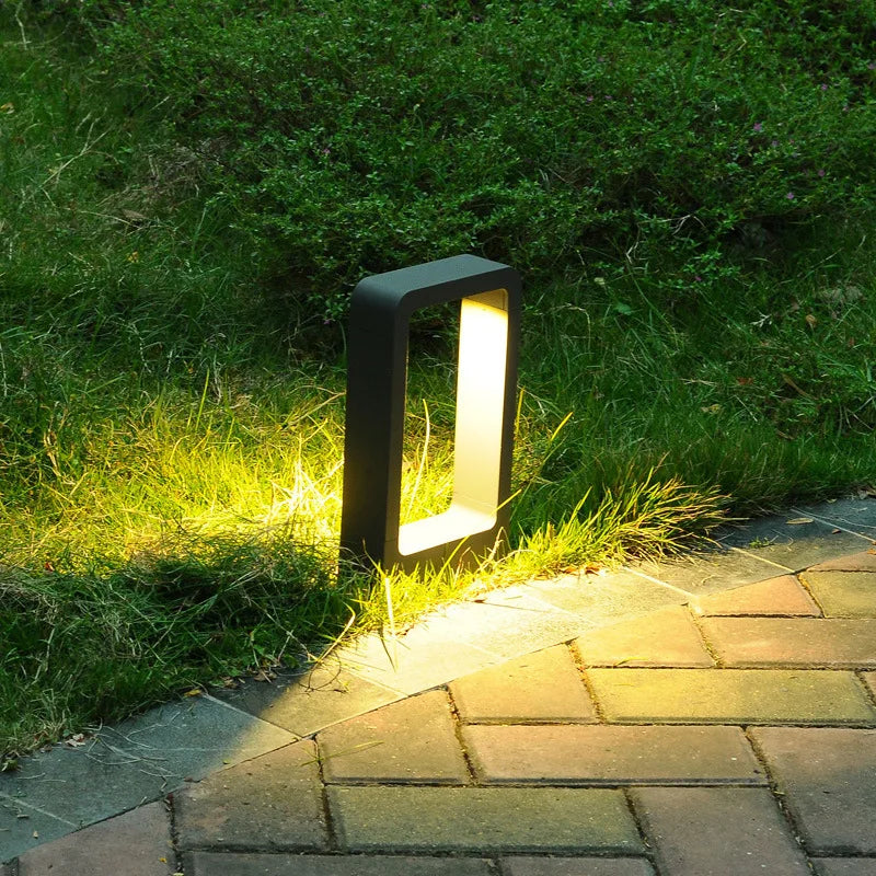Outdoor iP65 waterproof LED lawn light. Suitable for parks, courtyards, gardens, and squares. Aluminum landscape light.