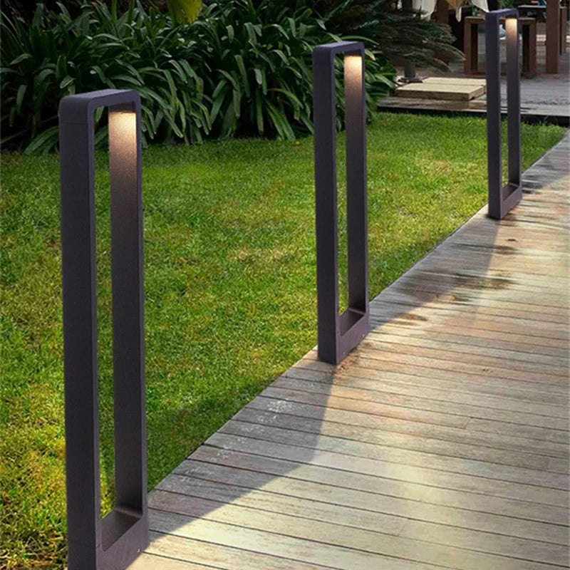 Outdoor iP65 waterproof LED lawn light. Suitable for parks, courtyards, gardens, and squares. Aluminum landscape light.